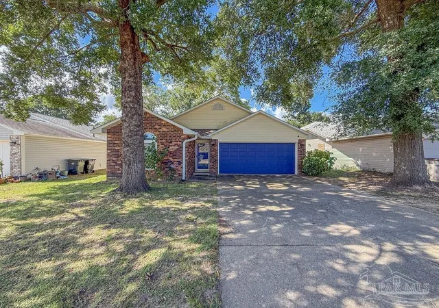 Photo 2 of Single family home for sale at 312 Pin Oak Ct, Pensacola, FL 32514 | MLS# 685880 | Listing updated on 2026-09-11