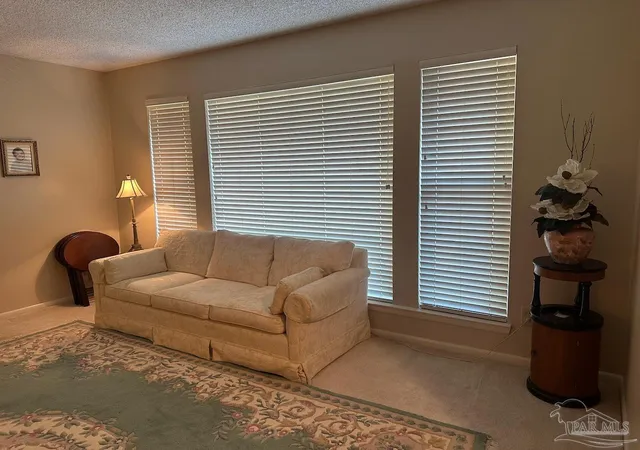 Photo 3 of Single family home for sale at 5640 Mifflin Ave, Pensacola, FL 32526 | MLS# 685448 | Listing updated on 2026-09-09