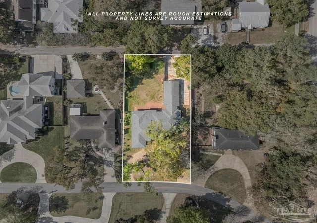 5th image of 15 Lakeside Dr, Pensacola, FL 32507 | MLS# 685723