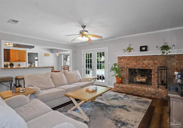 Photo 4 of Single family home for sale at 2810 Venetian Garden, Gulf Breeze, FL 32563 | MLS# 684725 | Listing updated on 2026-09-02