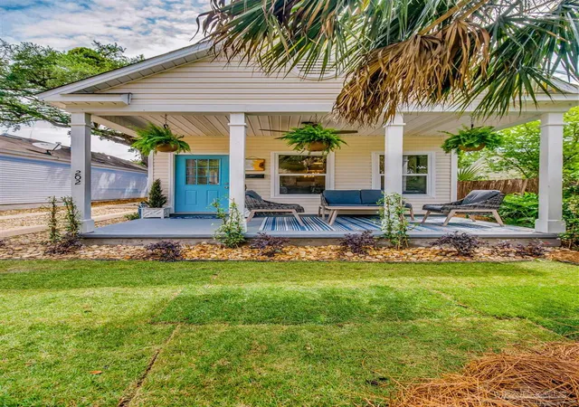 Photo 1 of Single family home for sale at 202 N Reus St, Pensacola, FL 32502 | MLS# 684576 | Listing updated on 2026-09-22