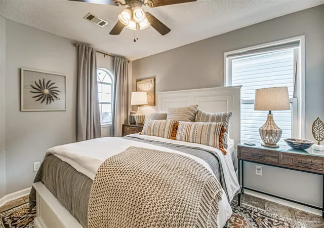 Photo 4 of Single family home for sale at 202 N Reus St, Pensacola, FL 32502 | MLS# 684576 | Listing updated on 2026-09-22