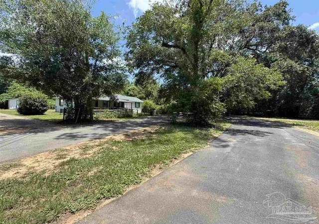Photo 2 of Multi family home for sale at 4040 Wilkes St, Pace, FL 32571 | MLS# 688075 | Listing updated on 2026-08-26