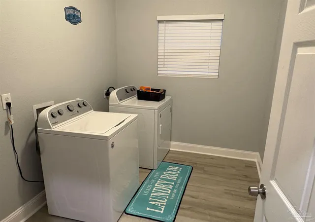 38th image of 2318 W Lakeview Ave, Pensacola, FL 32505 | MLS# 639648