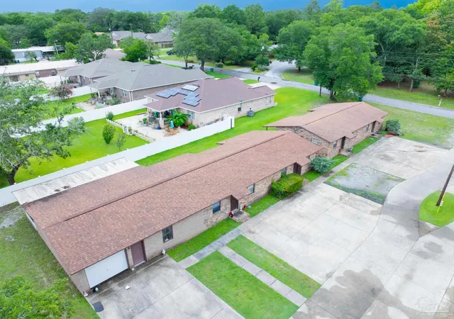 Homes for sale in Ft Walton Beach, FL | 816 Lark St Fo Lark Ave, Ft Walton Beach, FL 32547