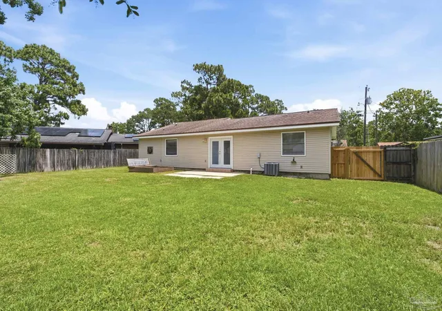 Homes for sale in Fort Walton Beach, FL | 1010 Aspen Ct, Fort Walton Beach, FL 32547 | MLS# 685631