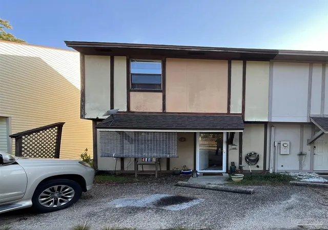 Homes for sale in Pensacola, FL | 3305 E Brainerd St, Pensacola, FL 32503 | MLS# 683875