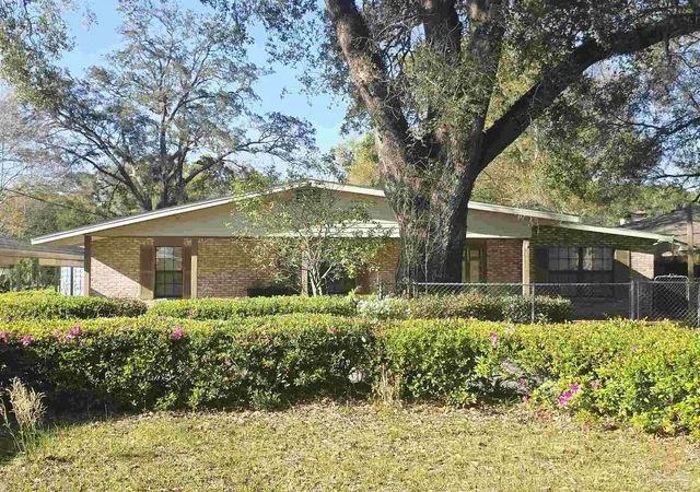 2nd image of 6412 W Fairfield Dr, Pensacola, FL 32506 | MLS# 679658