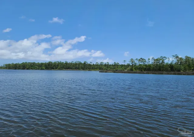 4th image of 8855 Gerald Rd, Pensacola, FL 32507 | MLS# 632406