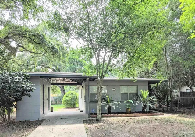 1st image of 623 Edgecliff Dr, Pensacola, FL 32506 | MLS# 683518