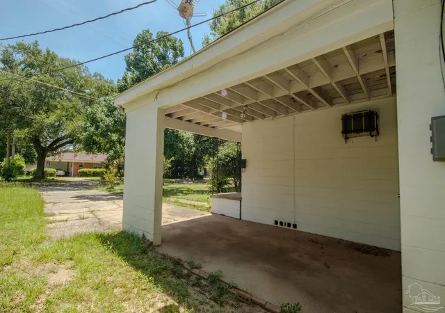 Photo 3 of Sale Pending at 3607 12th Ave, Pensacola, FL 32503 | MLS# 632838 | Listing updated on 2026-09-08