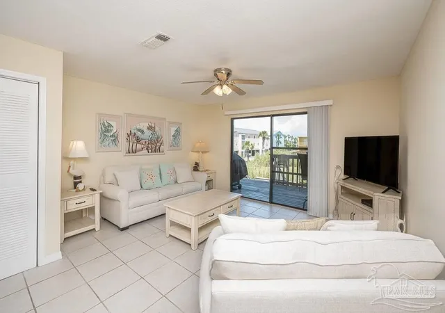 Photo 3 of Townhouse for sale at 1687 Bulevar Mayor, Gulf Breeze, FL 32561 | MLS# 680147 | Listing updated on 2026-04-01