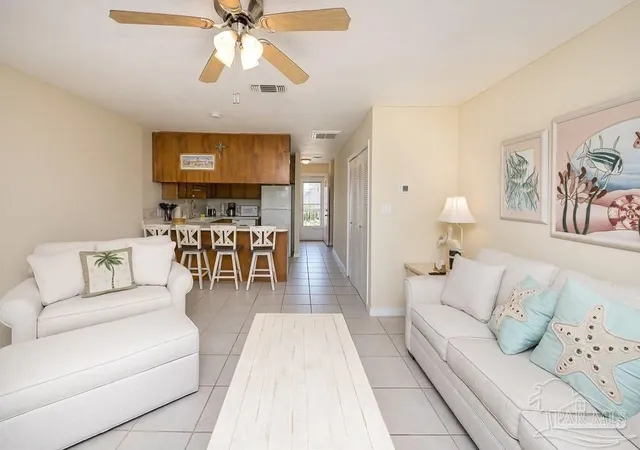 Photo 4 of Townhouse for sale at 1687 Bulevar Mayor, Gulf Breeze, FL 32561 | MLS# 680147 | Listing updated on 2026-04-01