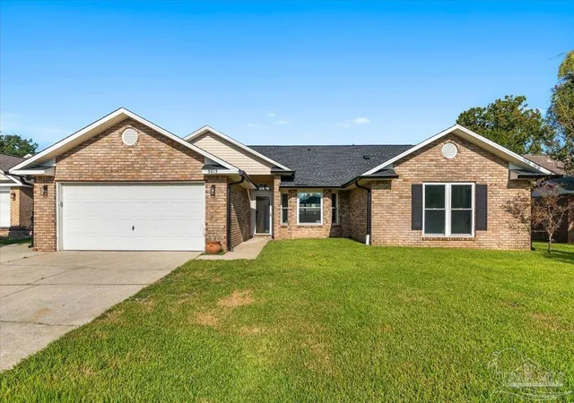 Photo 2 of Single family home for sale at 5013 Terra Lake Cir, Pensacola, FL 32507 | MLS# 687221 | Listing updated on 2026-08-26