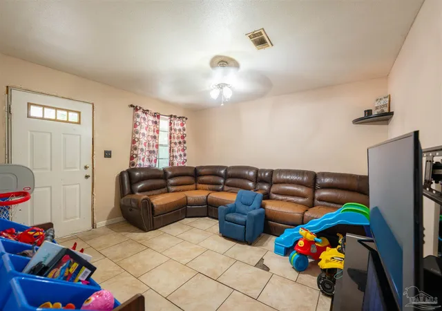 4th image of 1408 Clio Dr, Pensacola, FL 32505 | MLS# 681733