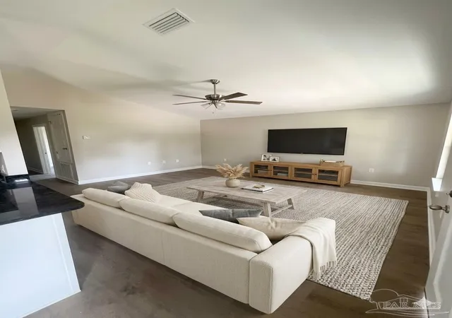 Photo 3 of Single family home for sale at 3057 N 15th Avenue, Milton, FL 32583 | MLS# 687738 | Listing updated on 2026-09-09