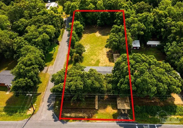 Homes for sale in Pace, FL | 4840 W Spencer Field Rd, Pace, FL 32571 | MLS# 684614