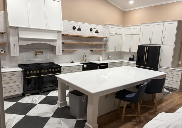 Photo 2 of Single family home for sale at 9252 Bell Ridge Dr, Pensacola, FL 32526 | MLS# 688278 | Listing updated on 2026-09-29