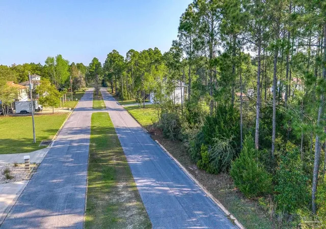 3rd image of 0 Bayshore Pkwy, Milton, FL 32583 | MLS# 678491