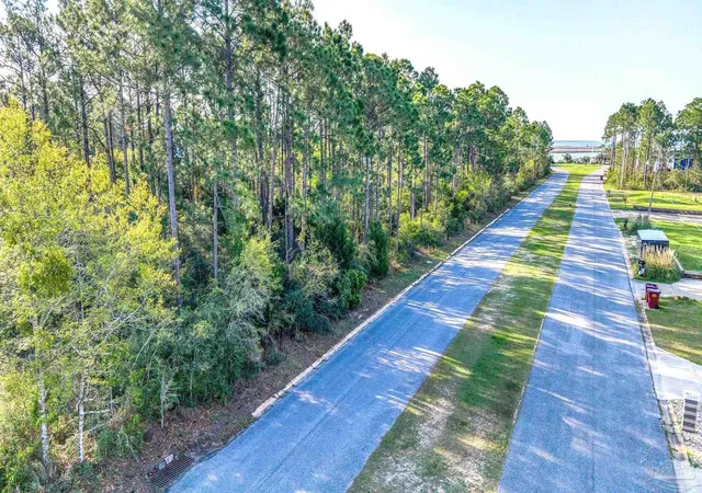 4th image of 0 Bayshore Pkwy, Milton, FL 32583 | MLS# 678491