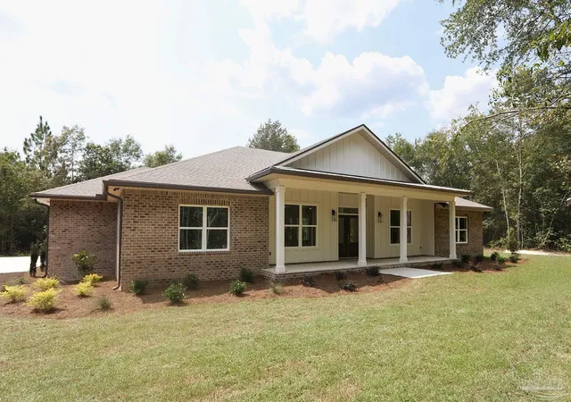 Photo 1 of Sale Pending at 2433 Walling Rd, Milton, FL 32570 | MLS# 688123 | Listing updated on 2026-09-17