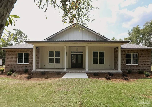 Photo 2 of Sale Pending at 2433 Walling Rd, Milton, FL 32570 | MLS# 688123 | Listing updated on 2026-09-17