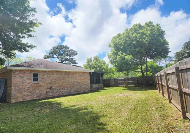 Sale Pending at 6818 Kitty Hawk Cir, Pensacola, FL 32506 | MLS# 682373 | Listing updated on 2026-10-07