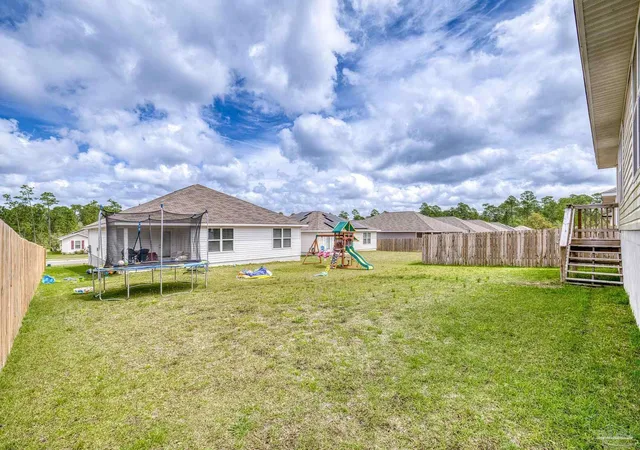 Photo 36 of Single family home for sale at 5771 Belmont Stakes Rd, Pensacola, FL 32526 | MLS# 680575 | Listing updated on 2026-09-09