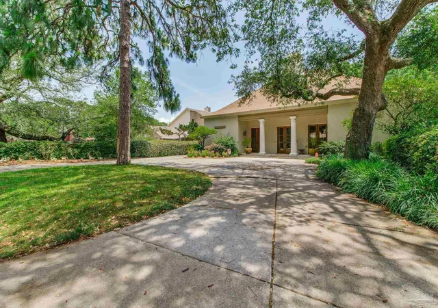 Photo 2 of Single family home for sale at 4506 Lavallet Ln, Pensacola, FL 32504 | MLS# 665040 | Listing updated on 2026-09-03