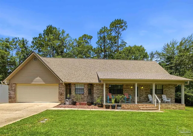 Photo 1 of Single family home for sale at 5820 Pamona St, Milton, FL 32583 | MLS# 685293 | Listing updated on 2026-10-07