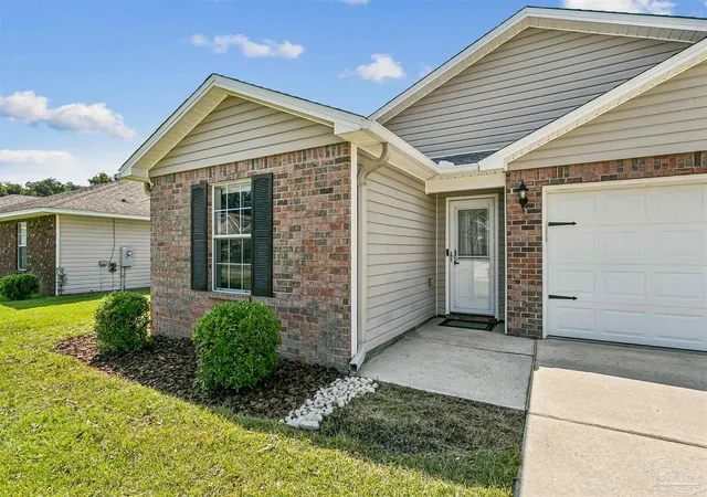 Photo 3 of Sale Pending at 3997 Omega St, Pace, FL 32571 | MLS# 688160 | Listing updated on 2026-08-31