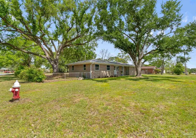 Homes for sale in Pensacola, FL | 100 S Savannah St, Pensacola, FL 32503 | MLS# 683078