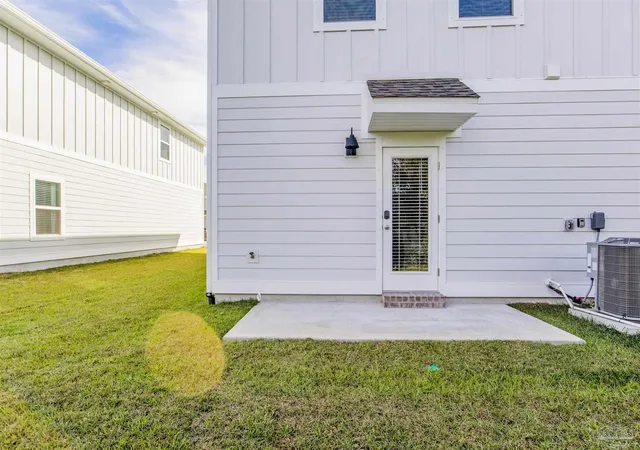 Photo 3 of Townhouse for sale at 1575 Iroquois Ct, Pensacola, FL 32534 | MLS# 685752 | Listing updated on 2026-09-10