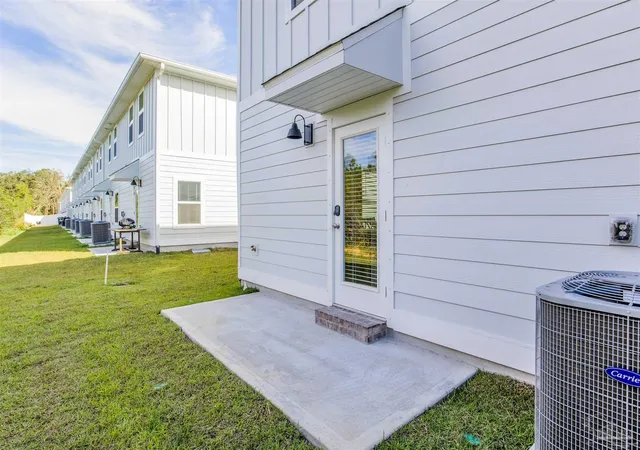 Photo 4 of Townhouse for sale at 1575 Iroquois Ct, Pensacola, FL 32534 | MLS# 685752 | Listing updated on 2026-09-10