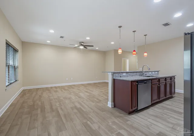 Photo 4 of Townhouse for sale at 3514 Mossy Oak Villas Cir, Pensacola, FL 32514 | MLS# 684813 | Listing updated on 2026-09-06