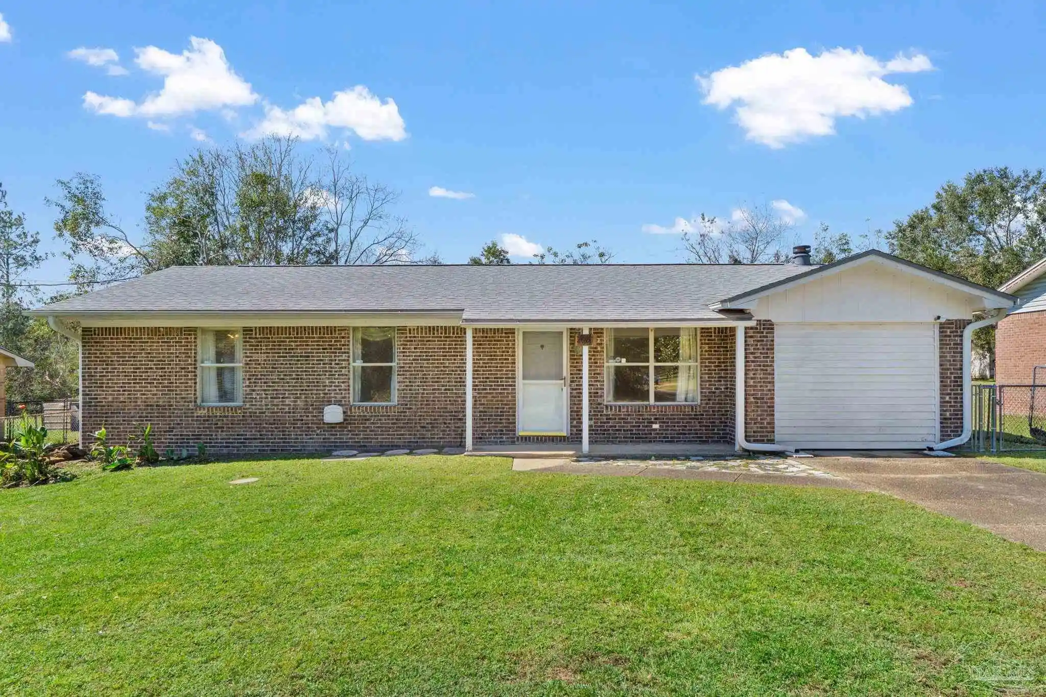 Photo 1 of Single family home for sale at 2061 Smyers Rd, Cantonment, FL 32533 | MLS# 690221 | Listing updated on 2026-10-28