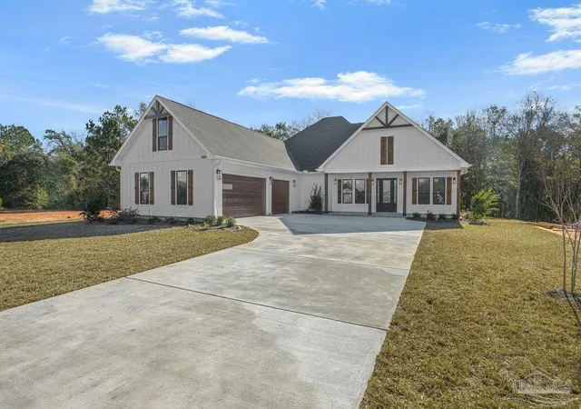 Homes for sale in Milton, FL | 5806 Highland Lake Dr, Milton, FL 32583 | MLS# 676969