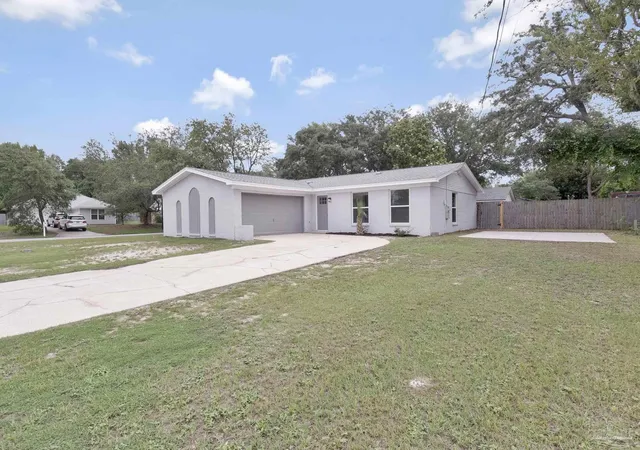 4th image of 1378 Harvard Dr, Gulf Breeze, FL 32563 | MLS# 683568