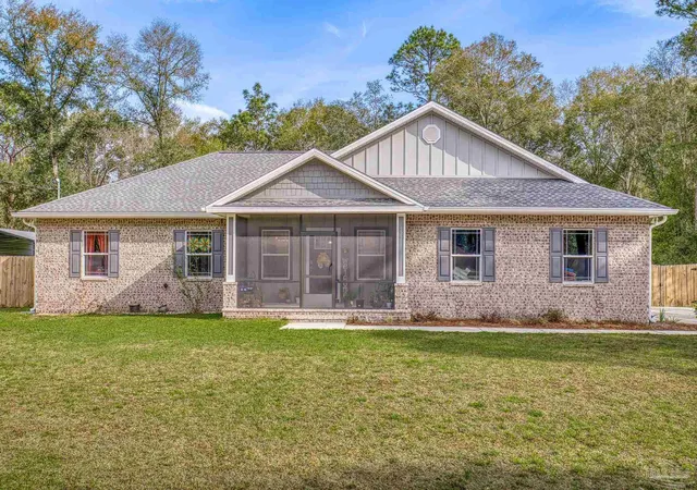 Homes for sale in Crestview, FL | 922 E Edney Ave, Crestview, FL 32539 | MLS# 679119
