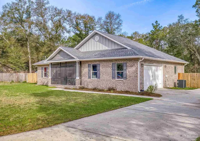 Homes for sale in Crestview, FL | 922 E Edney Ave, Crestview, FL 32539 | MLS# 679119