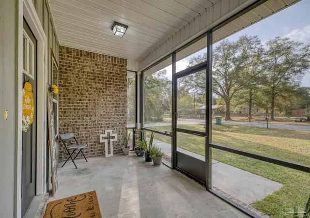 Homes for sale in Crestview, FL | 922 E Edney Ave, Crestview, FL 32539 | MLS# 679119