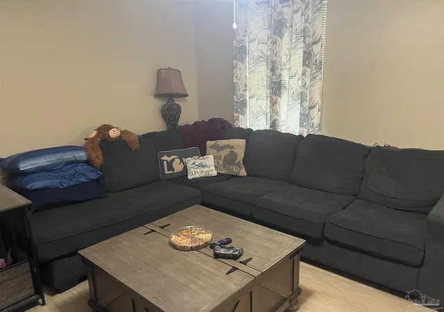 4th image of 8838 Mary Fleming Dr, Pensacola, FL 32507 | MLS# 674829