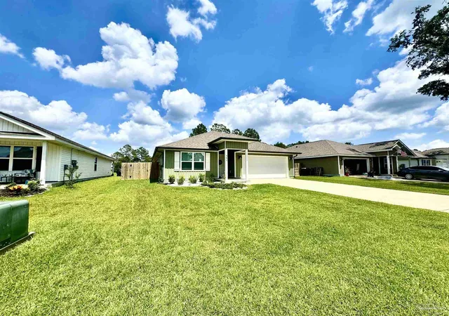 Photo 3 of Single family home for sale at 9676 Angel Oak Dr, Pensacola, FL 32526 | MLS# 685067 | Listing updated on 2026-09-12