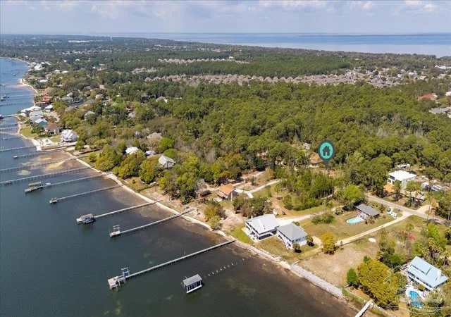 Photo 3 of Land for sale at 99 100 Soundside Dr, Gulf Breeze, FL 32563 | MLS# 680025 | Listing updated on 2026-08-19