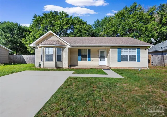 Photo 2 of Single family home for sale at 4250 Castille Ave, Milton, FL 32571 | MLS# 680951 | Listing updated on 2026-09-17