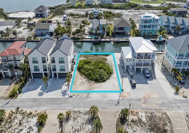 2nd image of 1462 Alabama St, Navarre, FL 32566 | MLS# 682874