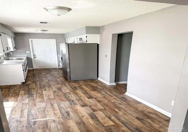 Photo 1 of Single family home for sale at 6255 Memphis Ave, Pensacola, FL 32526 | MLS# 685409 | Listing updated on 2026-10-16