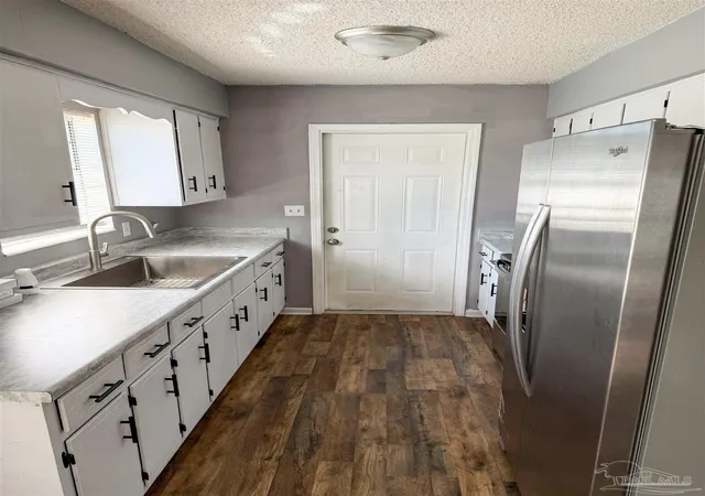 Photo 2 of Single family home for sale at 6255 Memphis Ave, Pensacola, FL 32526 | MLS# 685409 | Listing updated on 2026-10-16