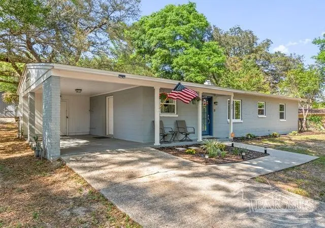 2nd image of 22 S Srant Dr, Pensacola, FL 32506 | MLS# 680853