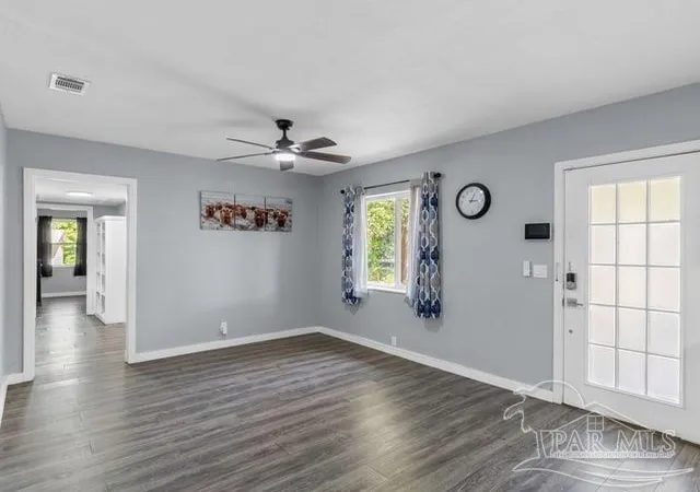 5th image of 22 S Srant Dr, Pensacola, FL 32506 | MLS# 680853